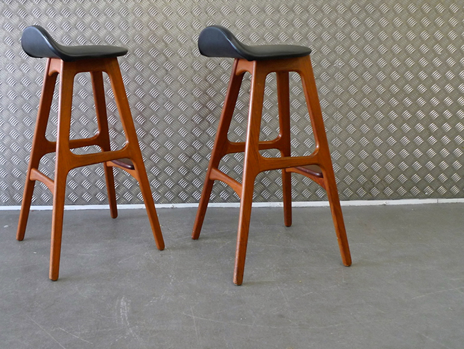 "bar stools"