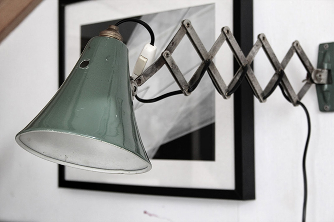 "vintage modern wall lamp"