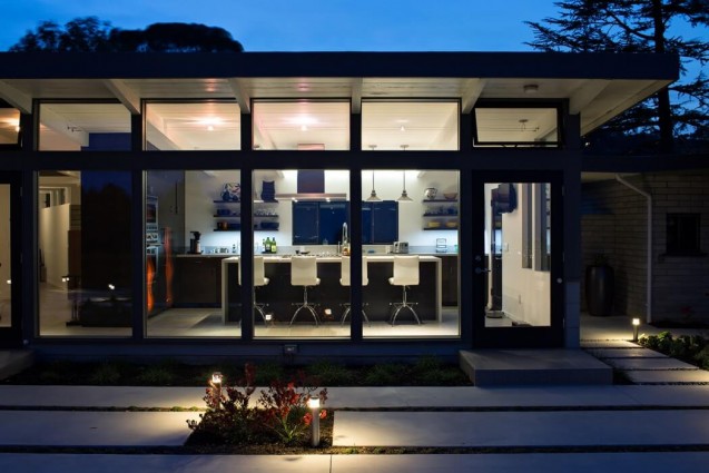 024-mid-century-modern-house-klopf-architecture-1050x700