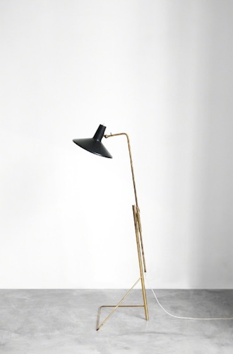 Vintage_Industrial_Decor_How_to_use_Floor_Lamps_Gino_Sarfatti_1045