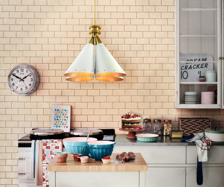 Industrial decor learn how to use ceiling lights (9)