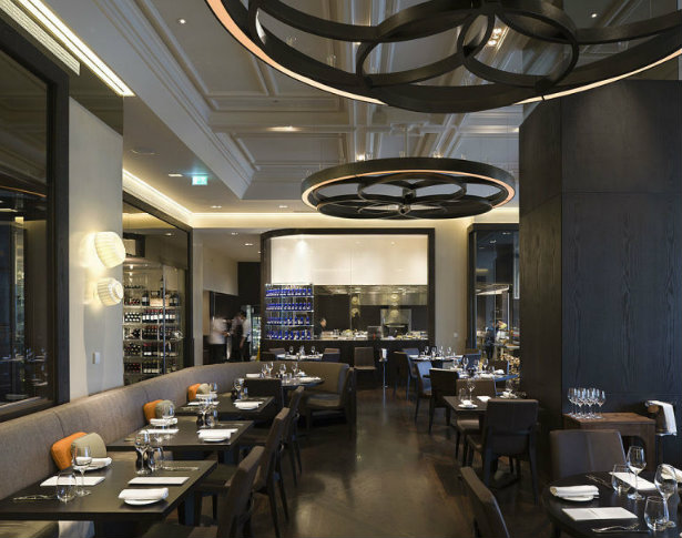 London’s Mandarin Oriental furniture for auction