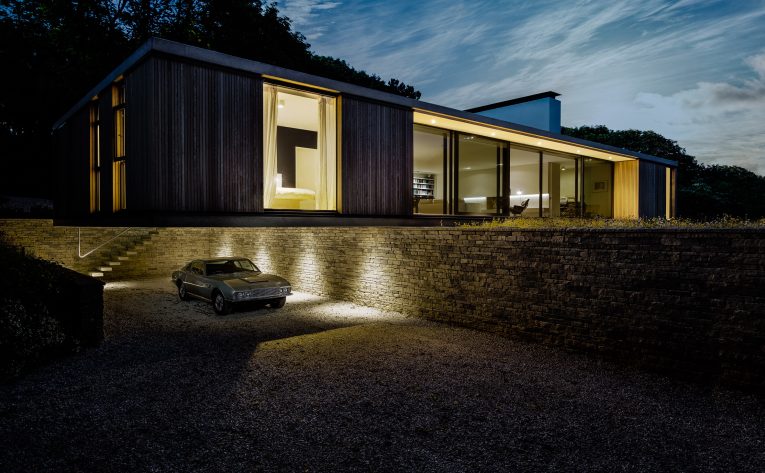 Contemporary Bungalow Shines in Dorset with Vintage Aston Martin 1