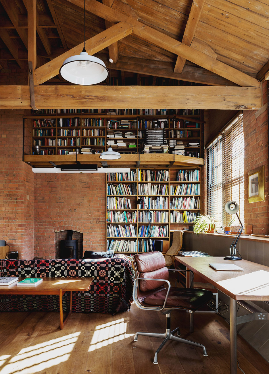 A Industrial Loft with Brick Walls & Contemporary Details in Shoreditch 1