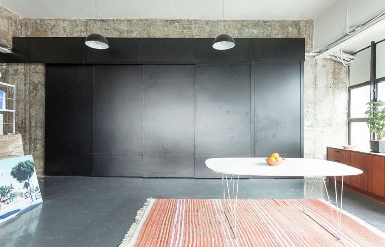 Hong Kong Loft With Raw Concrete Elements