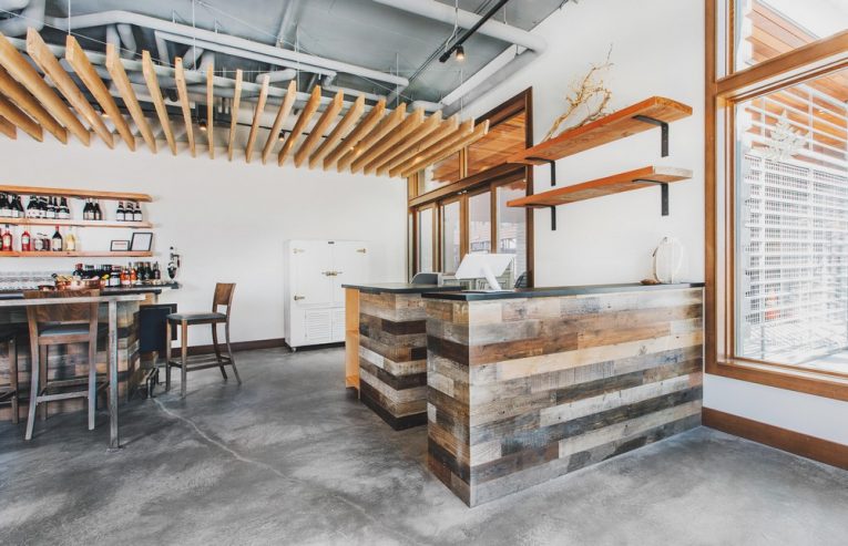 Outstanding Industrial Design Restaurant Near Seattle’s Downtown