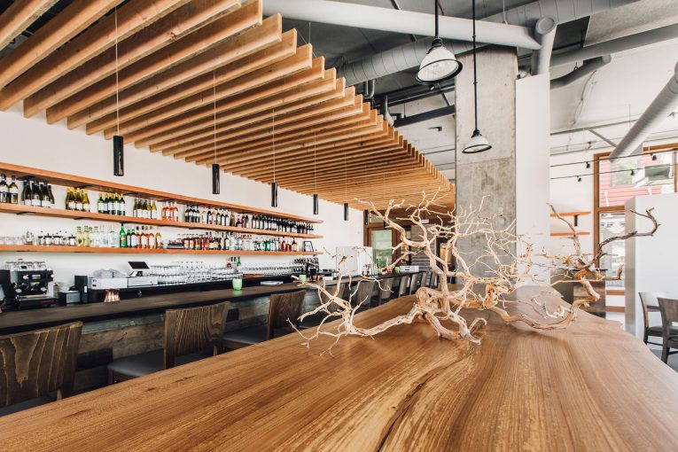 Outstanding Industrial Design Restaurant Near Seattle’s Downtown
