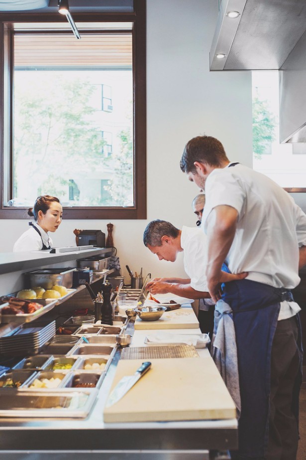 Outstanding Industrial Design Restaurant Near Seattle’s Downtown