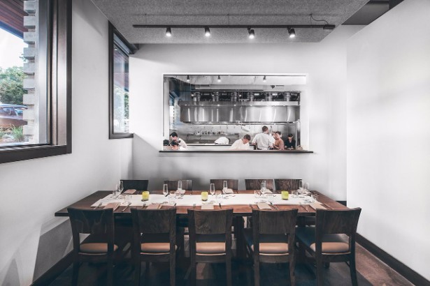 Outstanding Industrial Design Restaurant Near Seattle’s Downtown