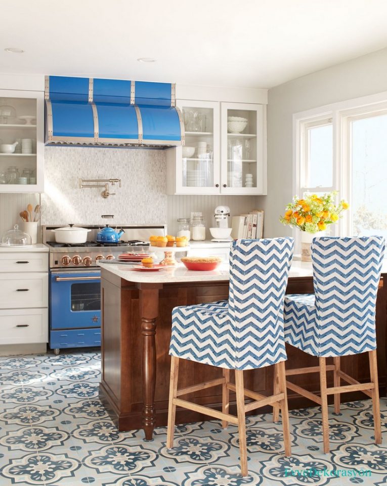 Home Design Ideas to Steal from Vintage Kitchens 3