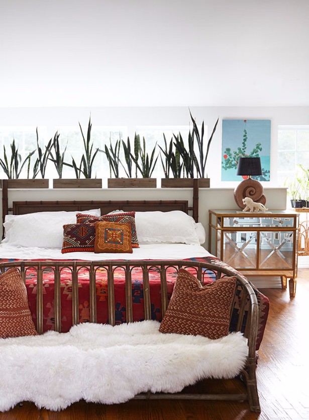 You will be amazed with this private mid-century home