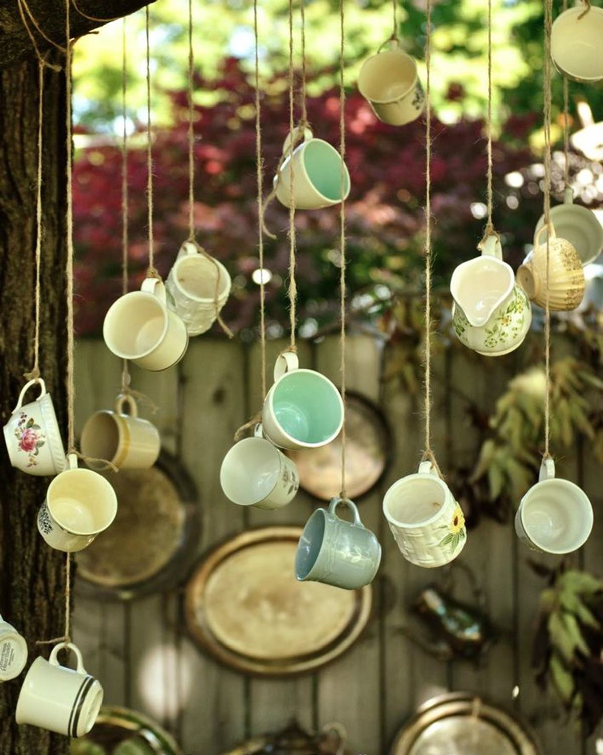 The Secrets Behind a Beautifully Done Vintage Garden Decor 5